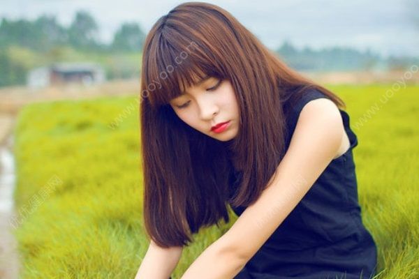 女生應該主動聯系男生嗎？女生在戀愛中主動是否有利？(3)