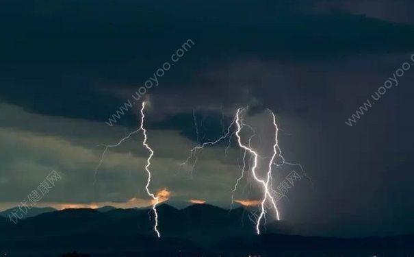 雷陣雨可以釣魚嗎？雷陣雨天氣適合釣魚嗎？(2)
