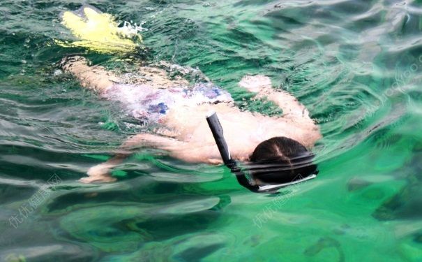 浮潛需要會遊泳麼？浮潛不會遊泳可以嗎？(4)