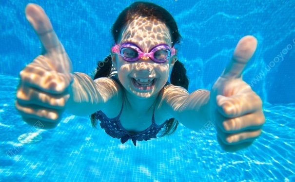 小孩可以浮潛嗎？多大小孩可以潛水？(4)