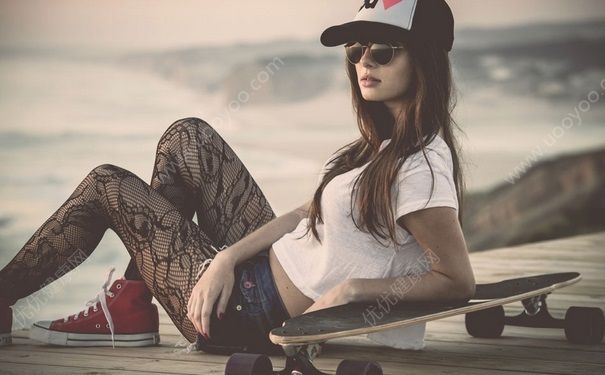 女生玩滑板要註意什麼？玩滑板時需要註意哪些問題？(3)