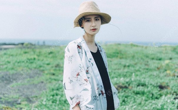 BB霜用手還是用海綿？BB霜用什麼塗比較好？(2)