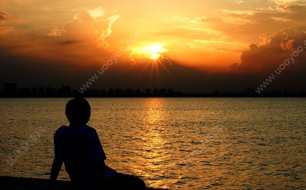 孤獨和孤單是一個意思嗎？孤獨和孤單有什麼區別？(4)