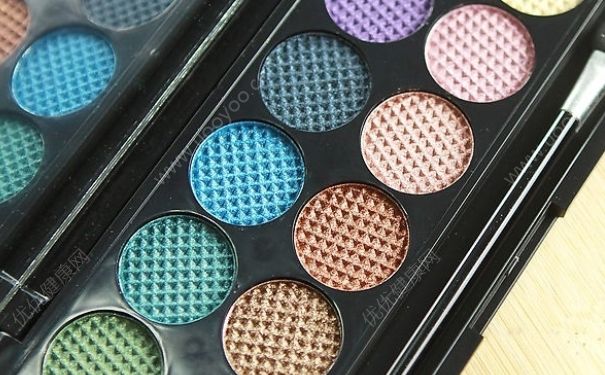 眼影過期瞭還能用嗎?眼影過期瞭怎麼辦?(2)