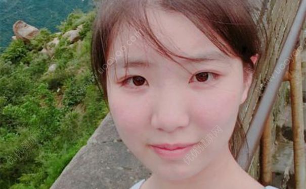 粉底液弄衣服上怎麼洗凈？粉底液弄到衣服上怎麼洗？(3)