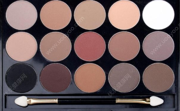 眼影幹瞭怎麼辦?眼影幹瞭怎麼處理?(4)