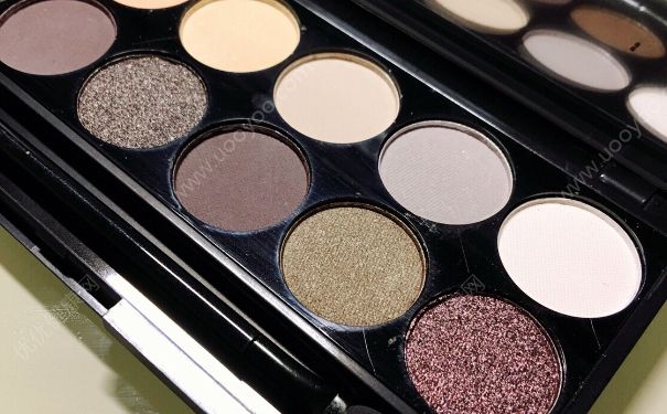 眼影裡面有亮粉好嗎?眼影裡面的亮粉有害嗎?(2)