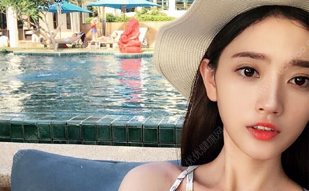 隔離霜用什麼塗?隔離霜用手還是海綿塗?(3)