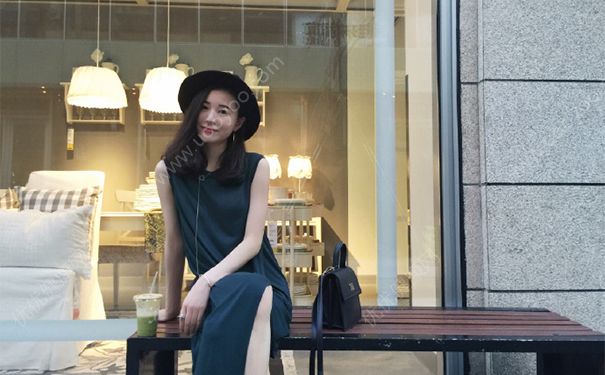 化妝打底怎樣才能皮膚細膩？怎麼樣化妝才能不浮粉？(3)