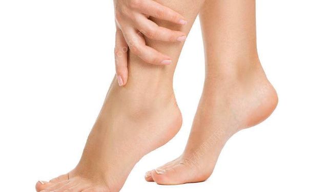 腳後跟幹裂有哪些因素？護理腳後跟幹裂有哪些方法？(2)