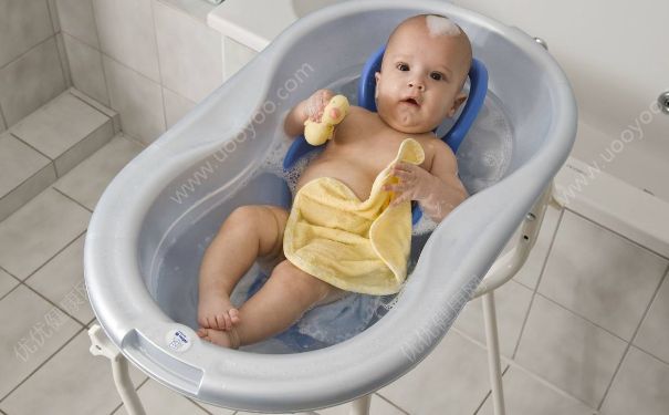 冬季應該怎麼給寶寶洗澡？寒冬如何給寶寶洗澡？(3)