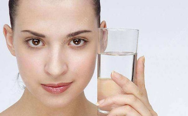 冬天皮膚幹燥怎麼補水？冬季幹冷如何護膚最好？(3)