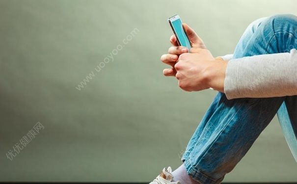 手機玩多瞭容易抑鬱嗎？什麼人容易患抑鬱癥？(2)